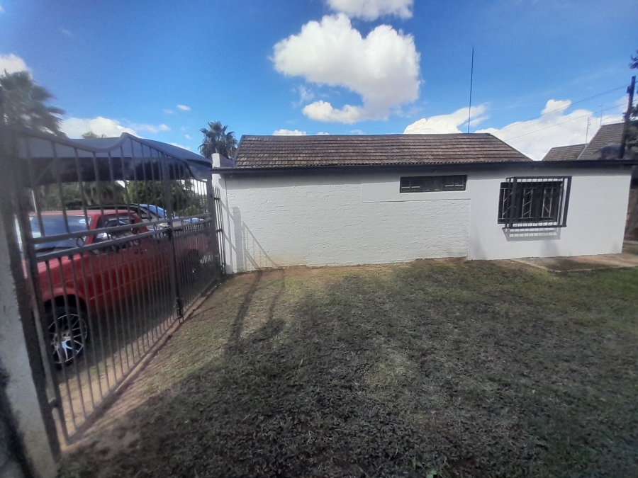 4 Bedroom Property for Sale in Collerville North West